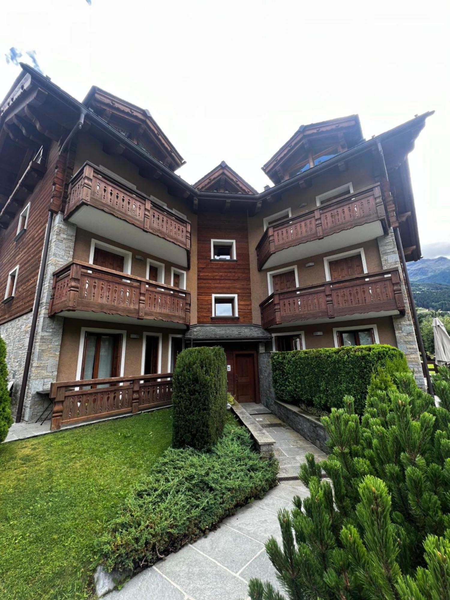 Appartamento Incantevole Con Box E Ski Room, Wi-Fi, Bormio Ngoại thất bức ảnh